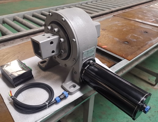 ซื้อ 42CrMo Electric Slew Drive Enlcosed House Slewing Ring Drive online manufacture