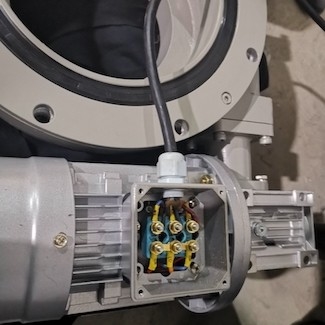 Solar Tracker Linkage Small Slew Drive สำหรับระบบติดตามแสงอาทิตย์ 533Nm